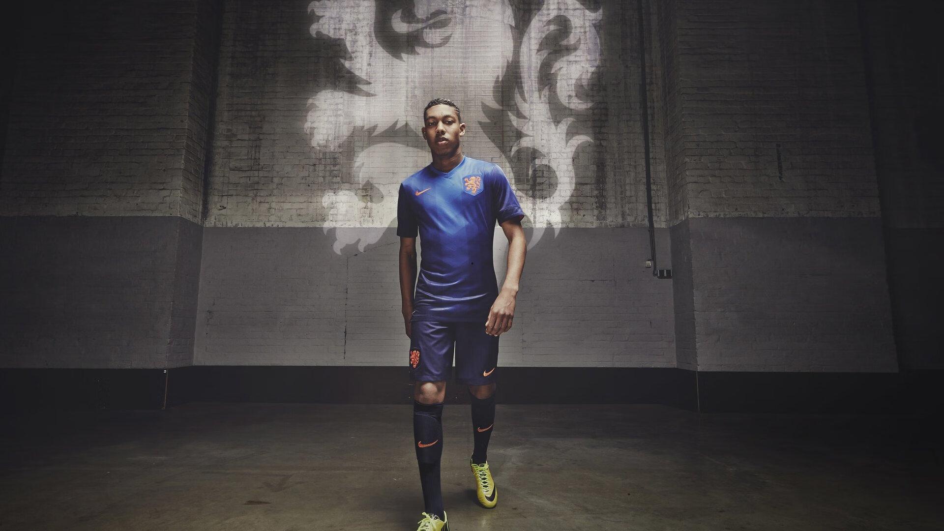 全明星喜乐会詹皇点将引爆矛盾 KD怒扔库里毛巾